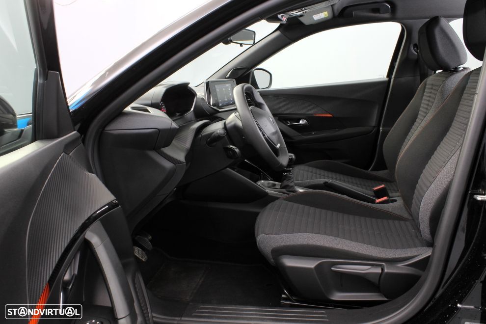 Peugeot 2008 1.2 PureTech Active Pack - 21