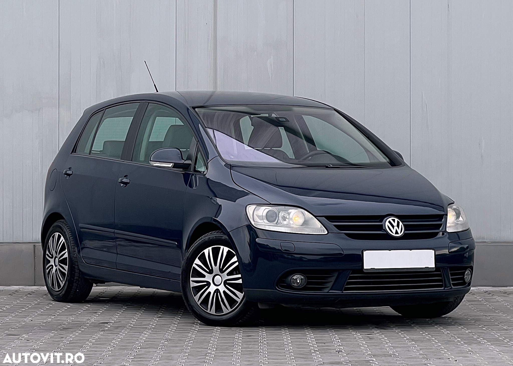 Volkswagen Golf Plus 2.0 TDI Comfortline DPF DSG - 3