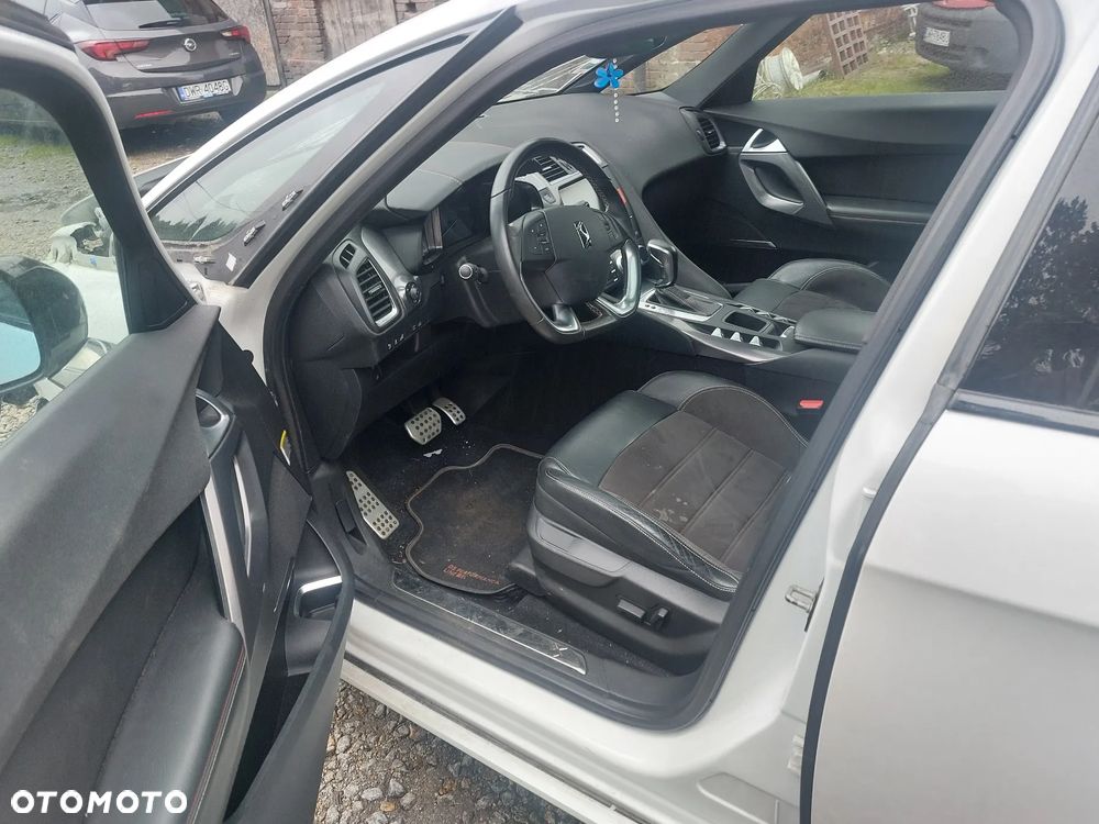 DS Automobiles DS 5 - 7