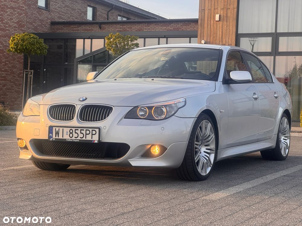 BMW Seria 5 523i Touring - 15