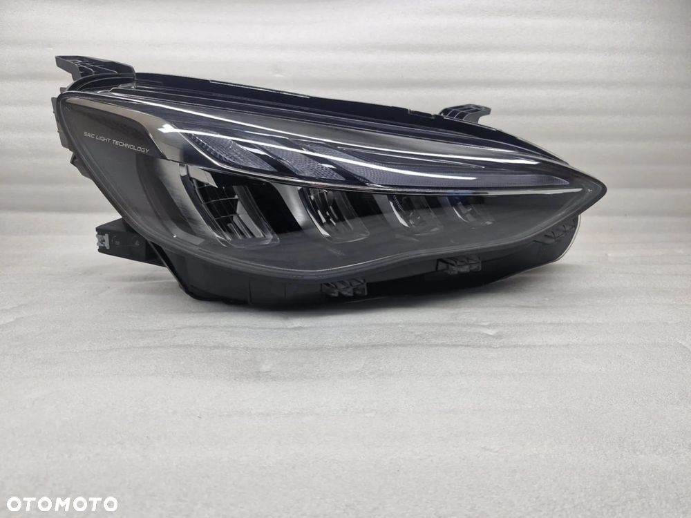 MG HS EHS FULL LED LAMPA LEWA/PRAWA PRZÓD KOMPLET 100-40160/100-40160 - 15