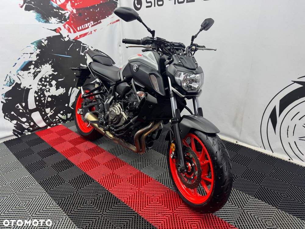 Yamaha MT - 3