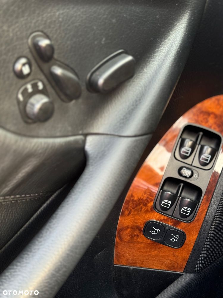 Mercedes-Benz CLK - 9