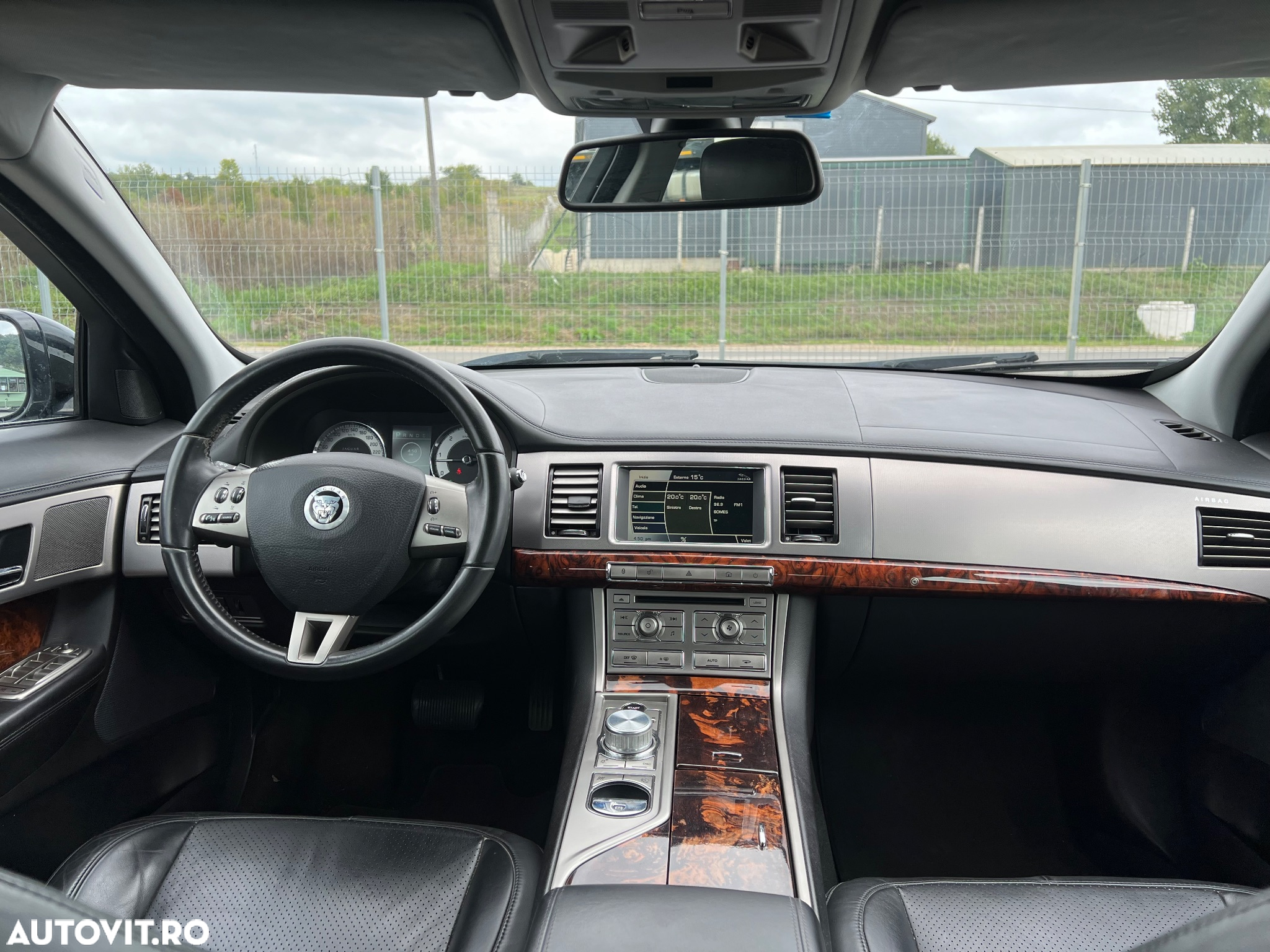Jaguar XF 3.0 V6 Diesel Portfolio - 6