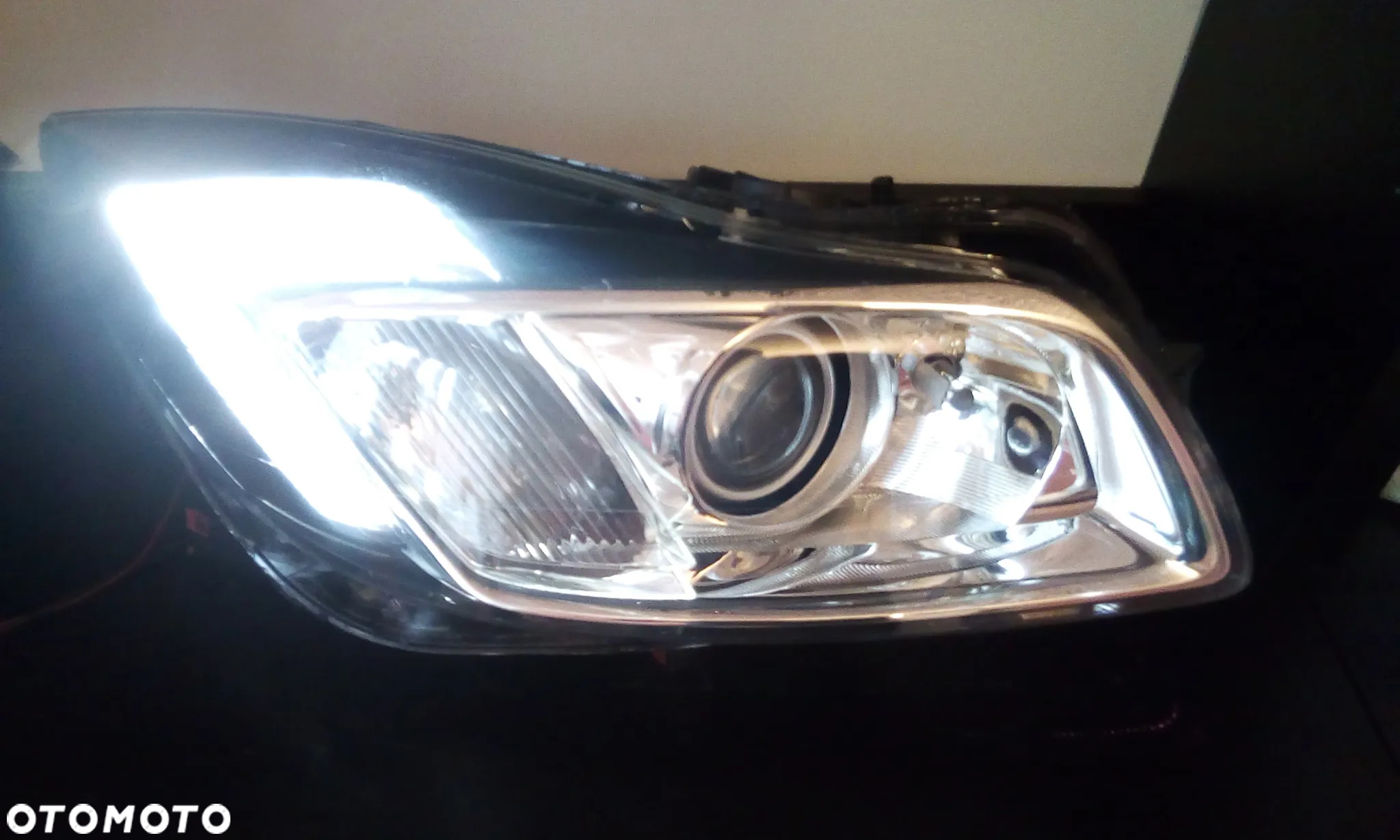 lampa reflektor opel Insignia Astra j  bixenon LED - 2
