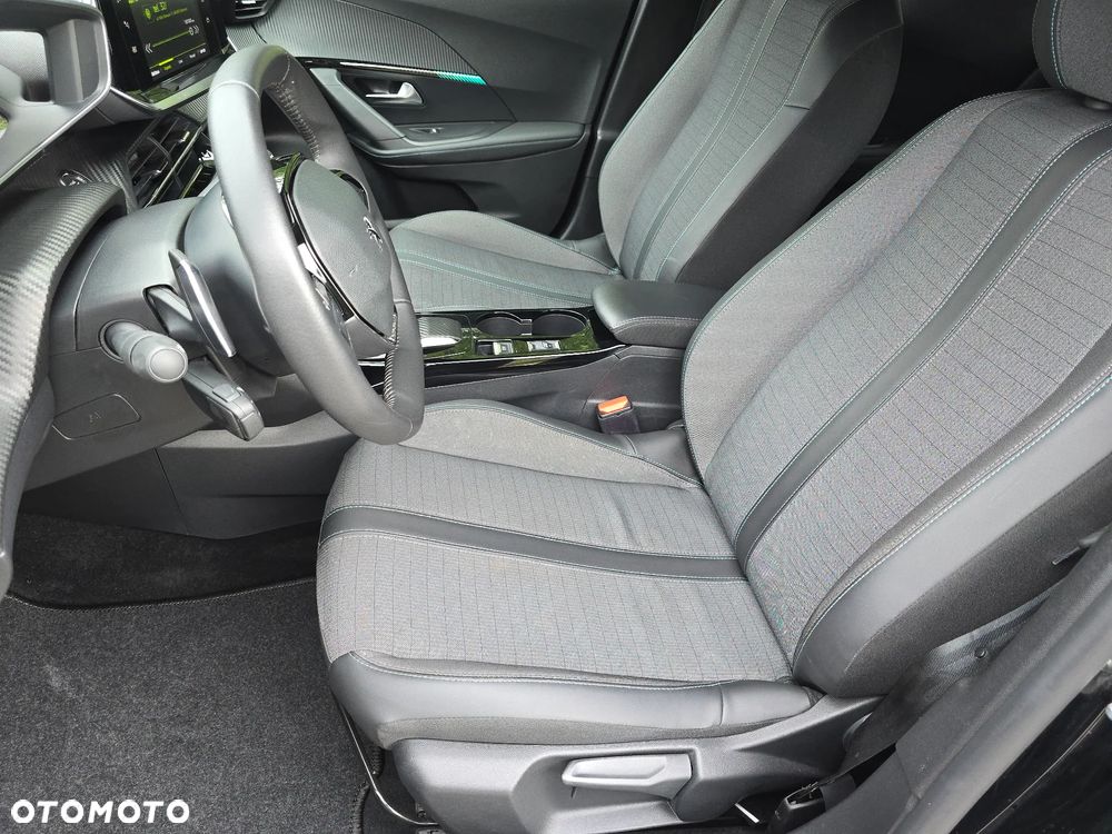 Peugeot 2008 1.2 PureTech Allure Pack S&S EAT8 - 19