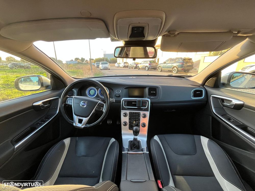 Volvo V60 D2 Edition - 33