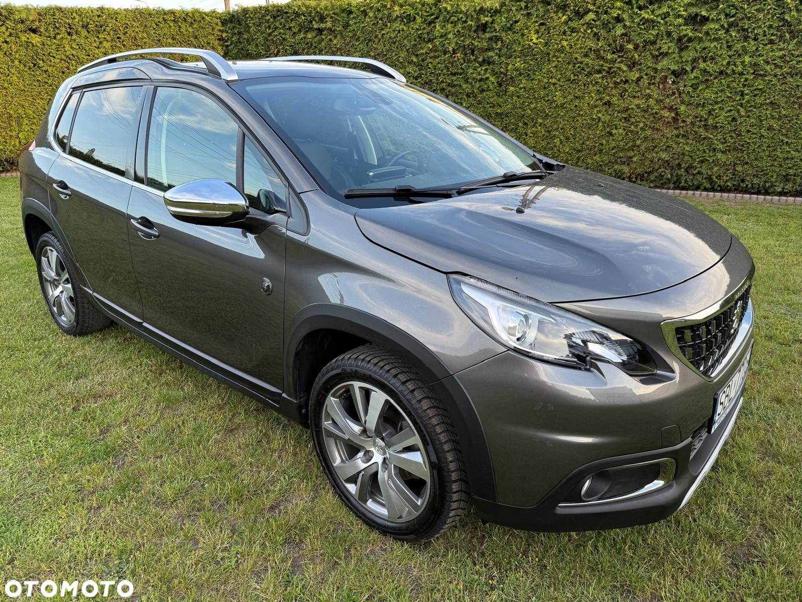 Peugeot 2008 1.2 Pure Tech GPF Allure S&S EAT6 - 7