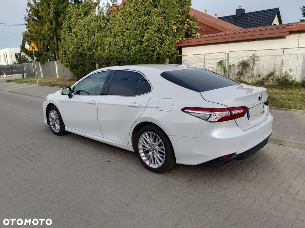 Toyota Camry 2.5 Hybrid Executive CVT - 5
