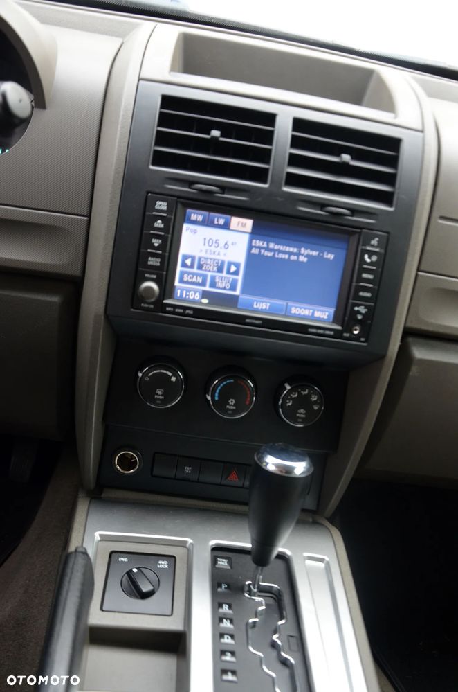 Dodge Nitro 3.7 V6 SLT 4WD - 20