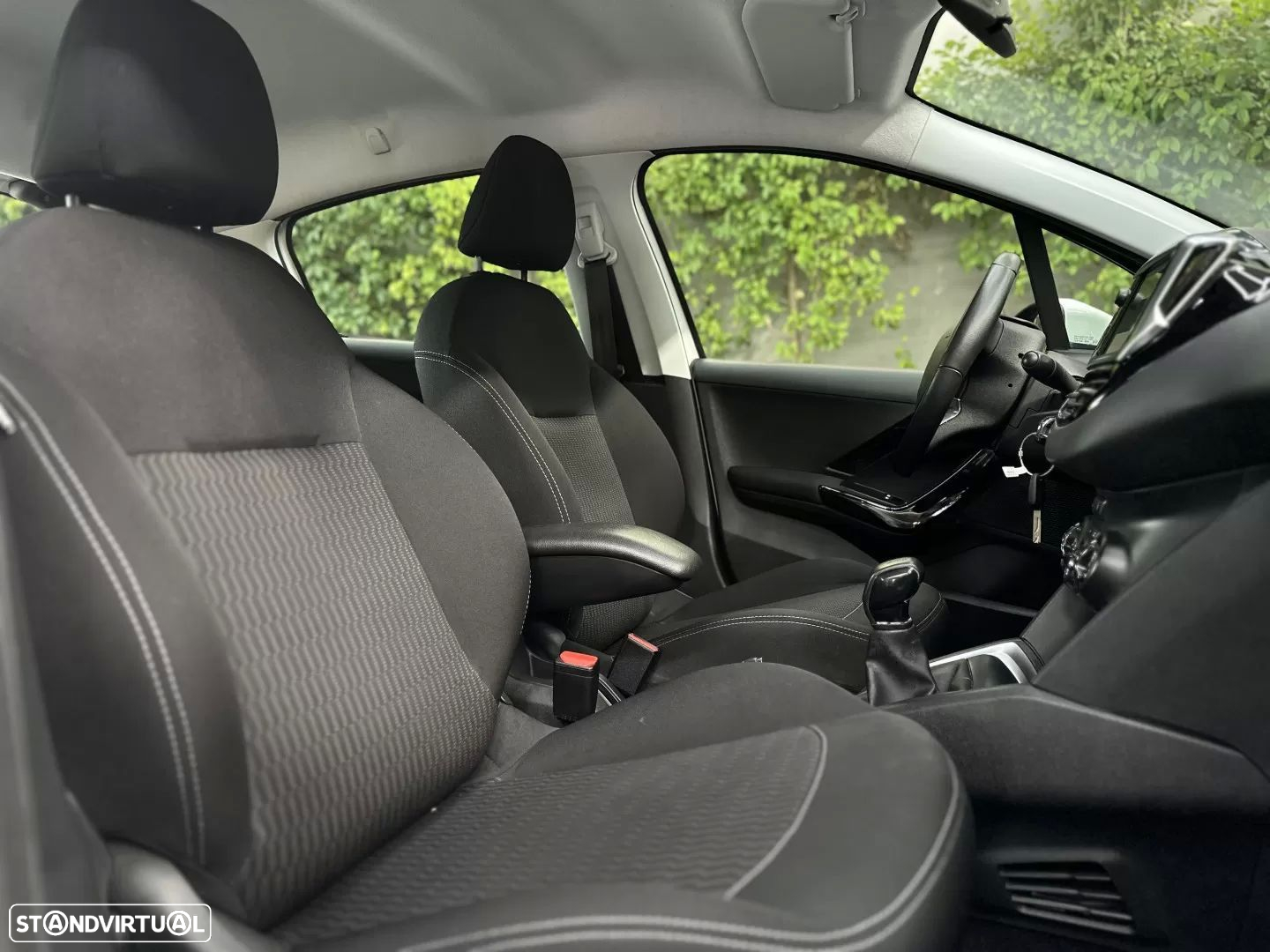 Peugeot 208 1.2 PureTech Active - 16