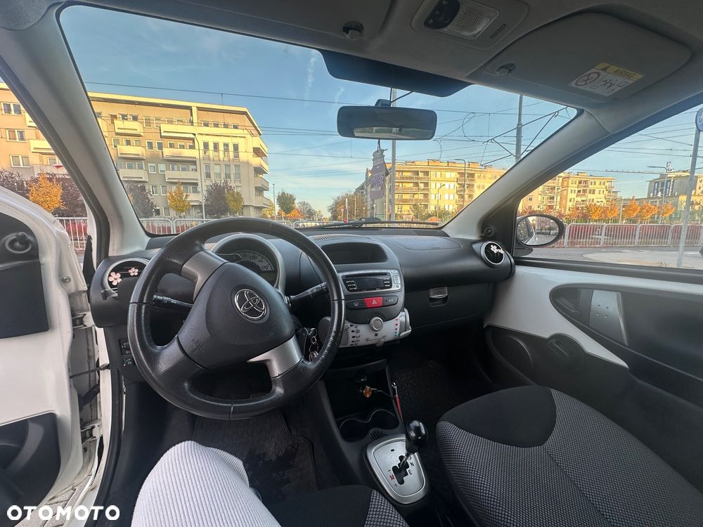 Toyota Aygo - 13