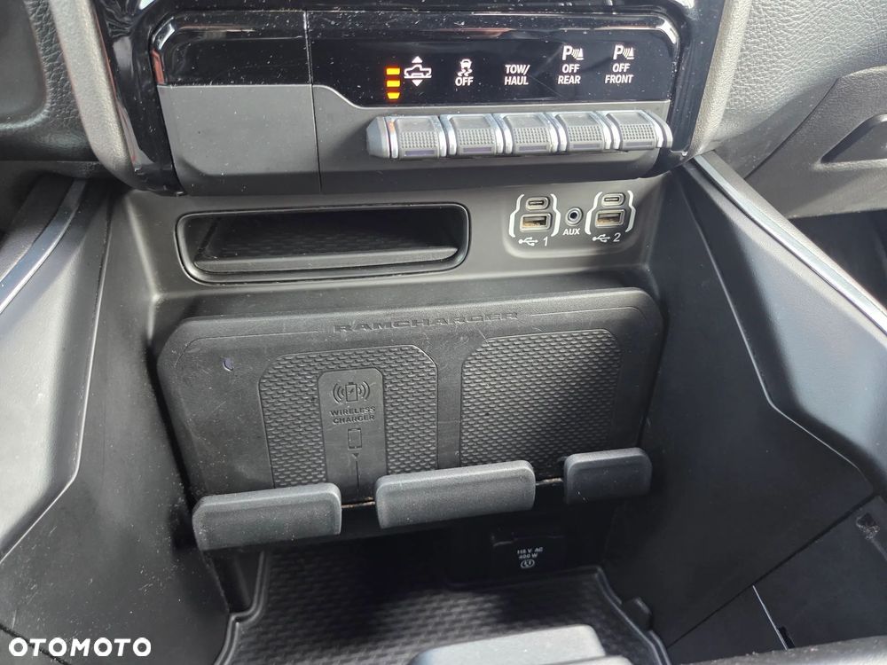 RAM 1500 5.7 Crew Cab Longbed Laramie Black - 9