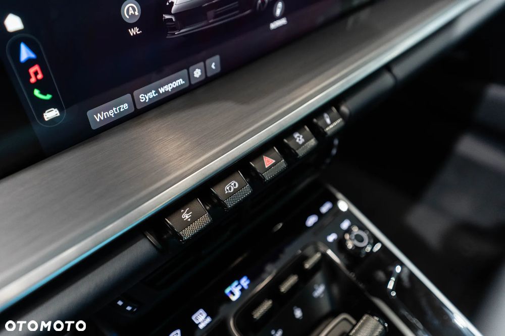 Porsche 911 Carrera 4S - 25