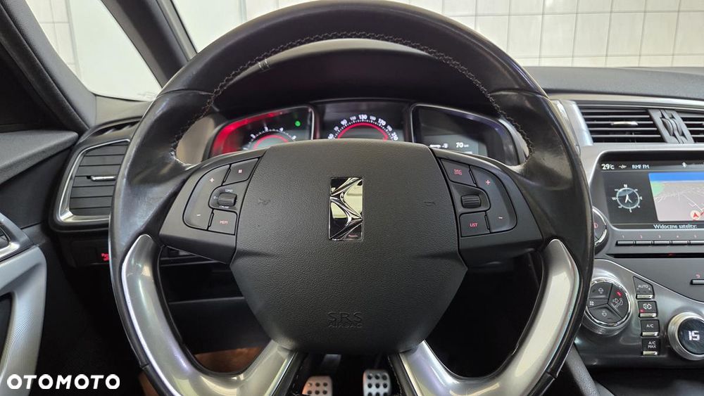 Citroën DS5 THP 200 SoChic - 15