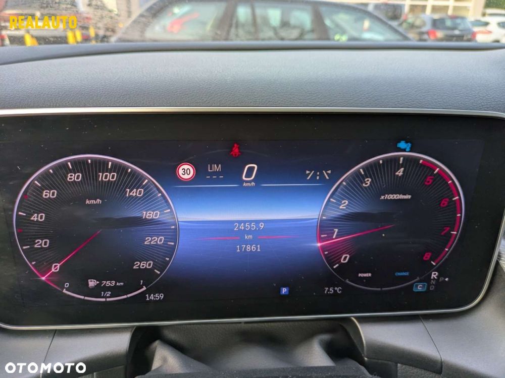 Mercedes-Benz GLC - 10