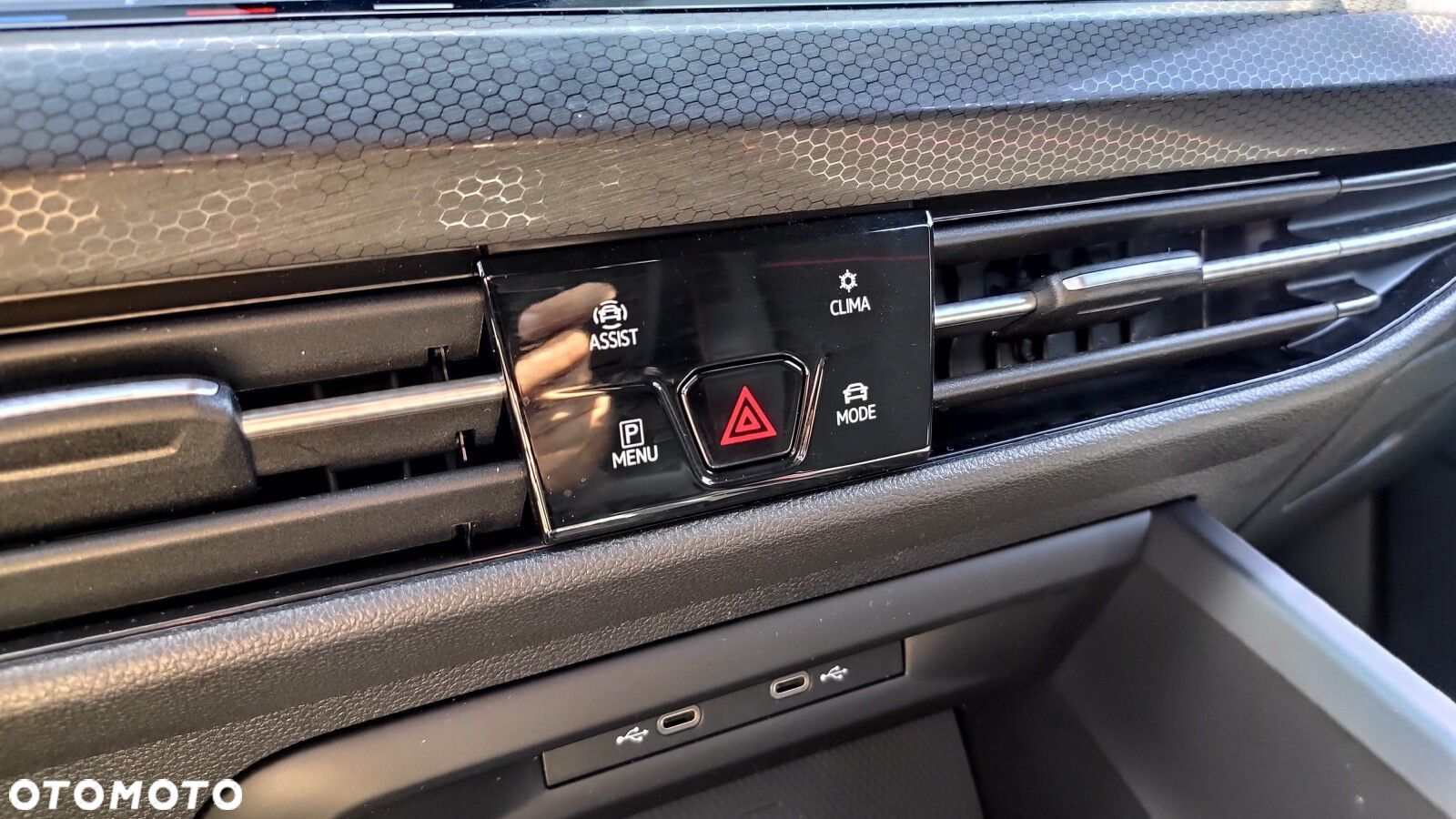 Volkswagen Golf - 27