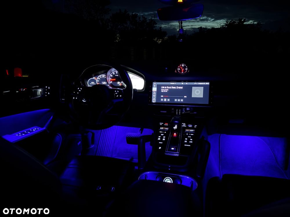 Porsche Cayenne Tiptronic S - 27