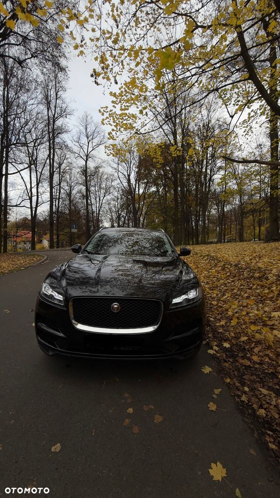 Jaguar F-Pace 20d AWD Chequered Flag - 2