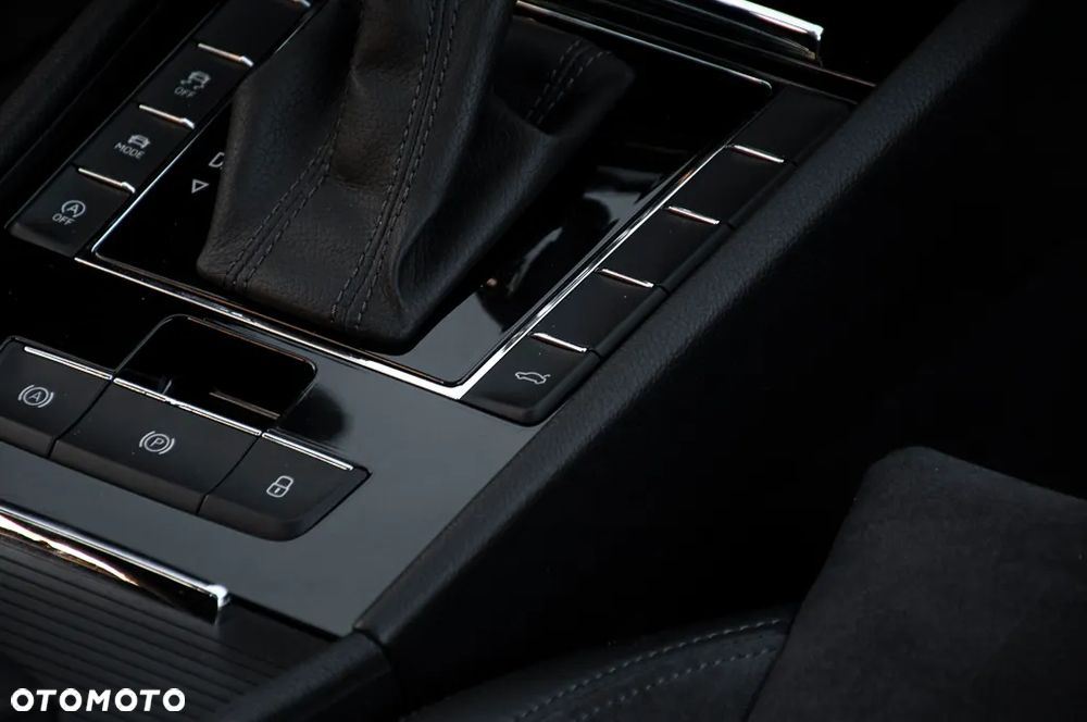 Skoda Superb 2.0 TDI DSG Ambition - 20