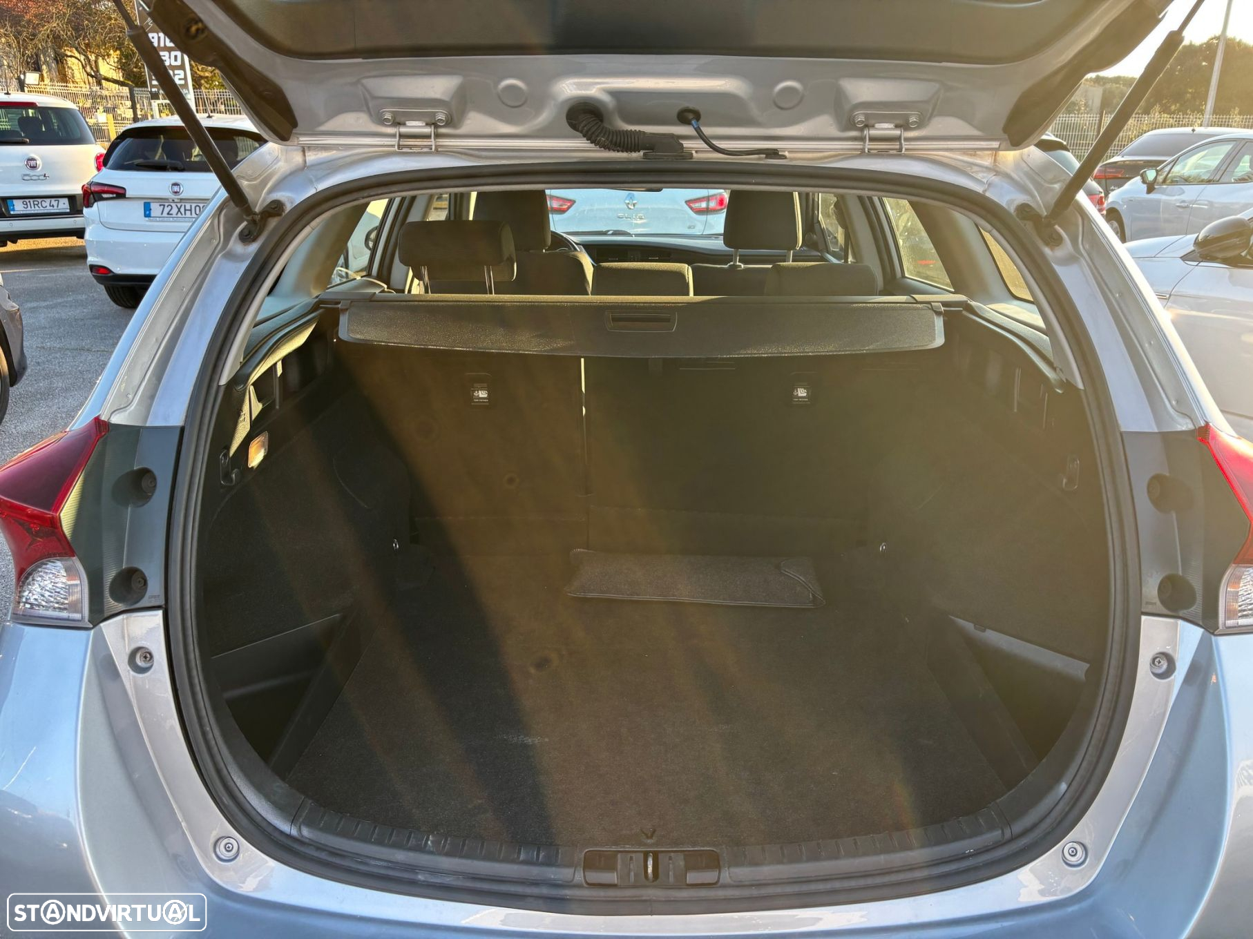 Toyota Auris Touring Sports 1.4 D-4D Comfort - 10