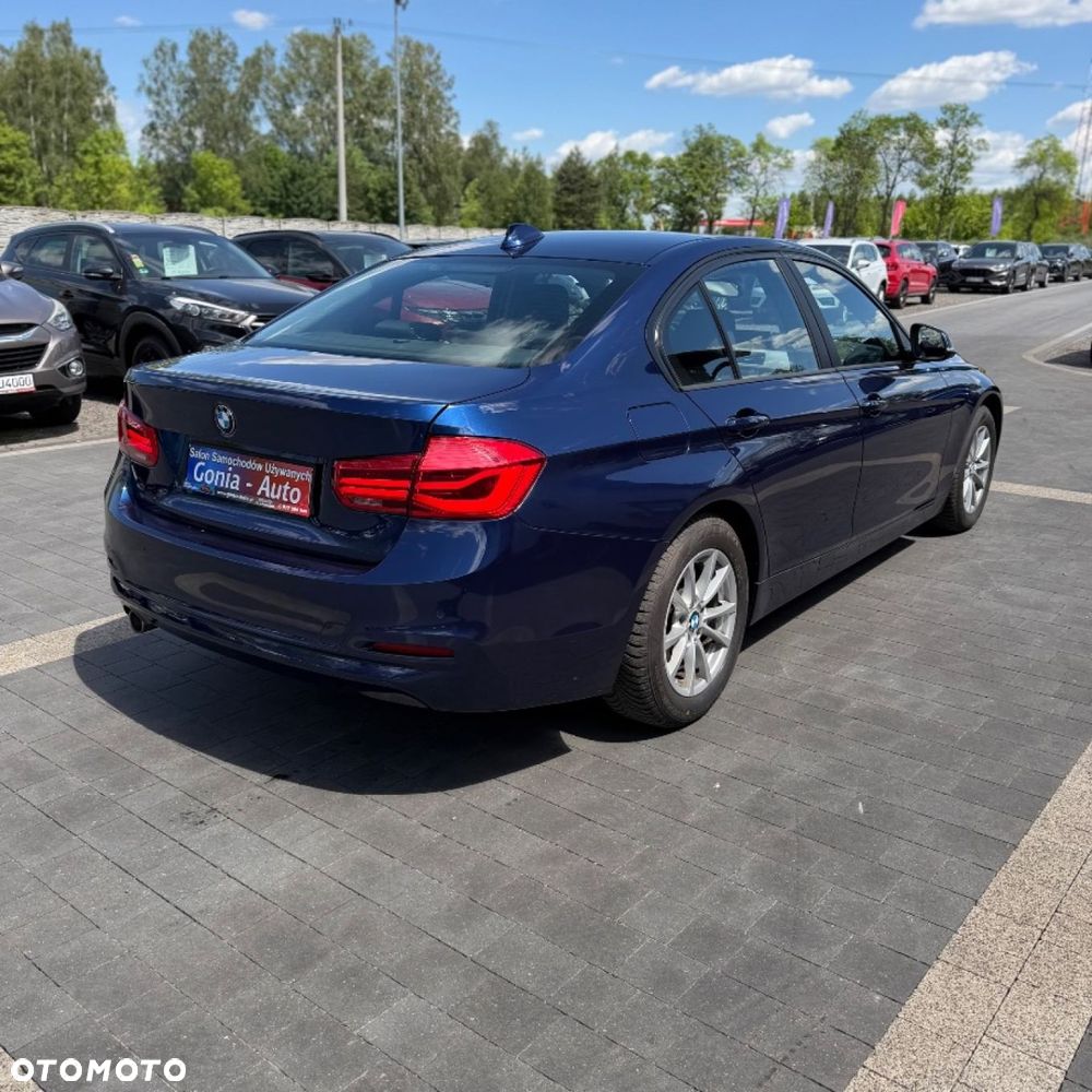 BMW Seria 3 - 10