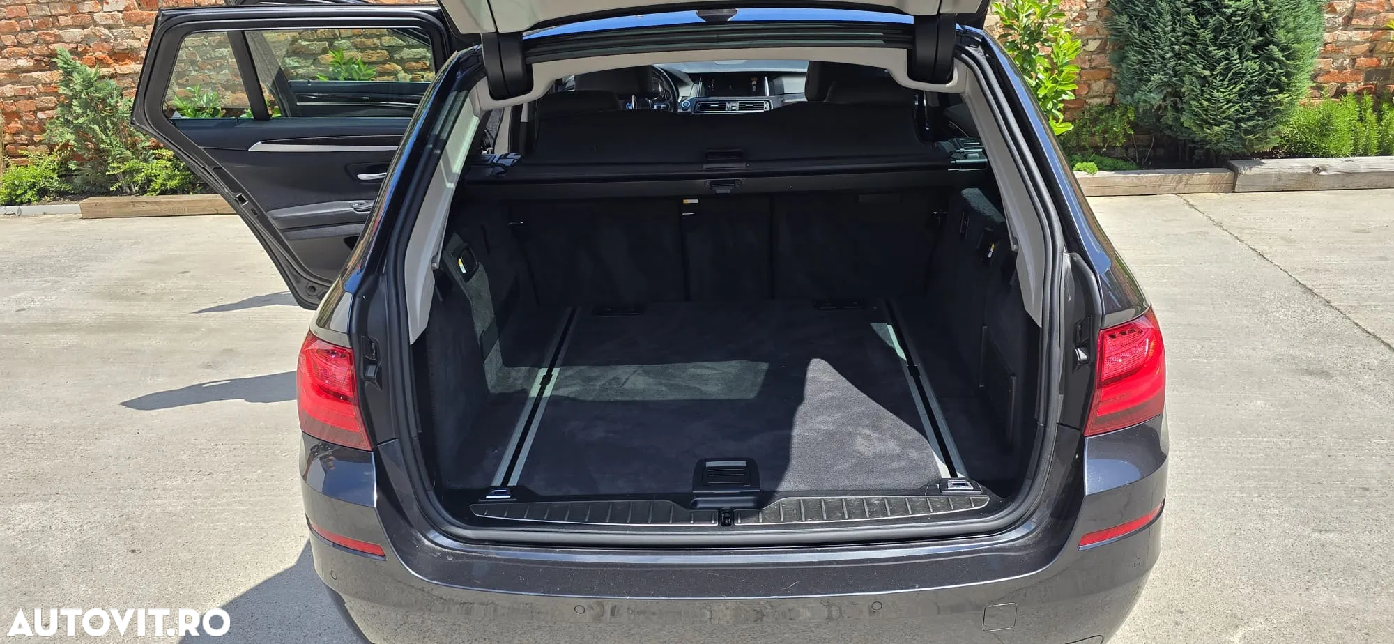 BMW Seria 5 520d xDrive Touring Aut. Luxury Line - 16