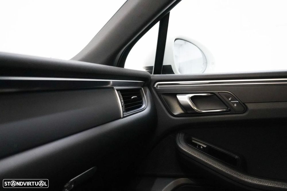 Porsche Macan PDK — fotografia 18
