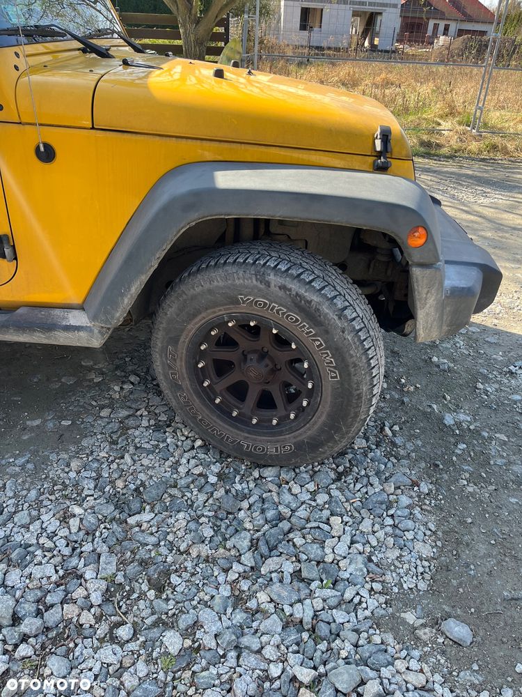Jeep Wrangler - 2