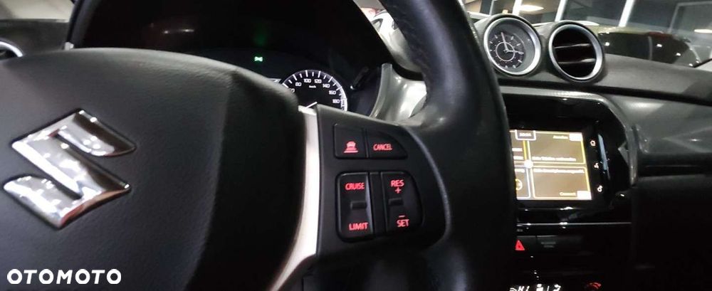 Suzuki Vitara - 36