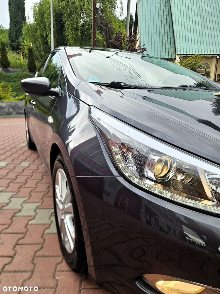 Kia Ceed 1.6 GDI ISG Dream-Team Edition - 15