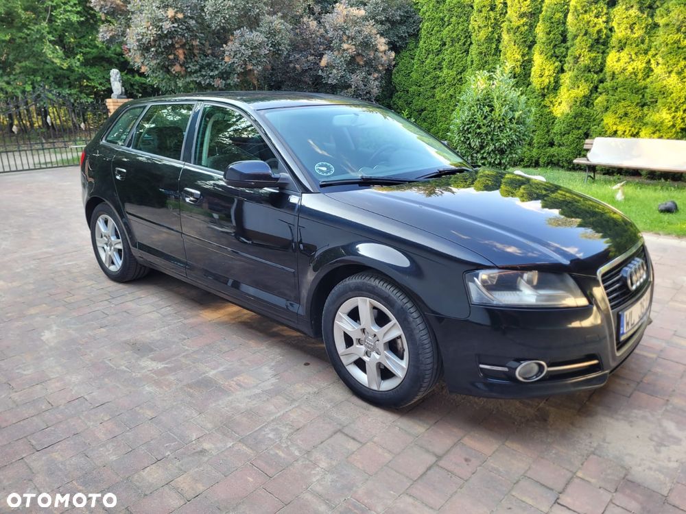 Audi A3 Sportback 2.0 TDI Attraction - 2