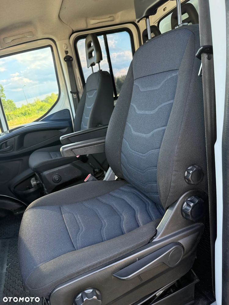 Iveco 50C18 - 17