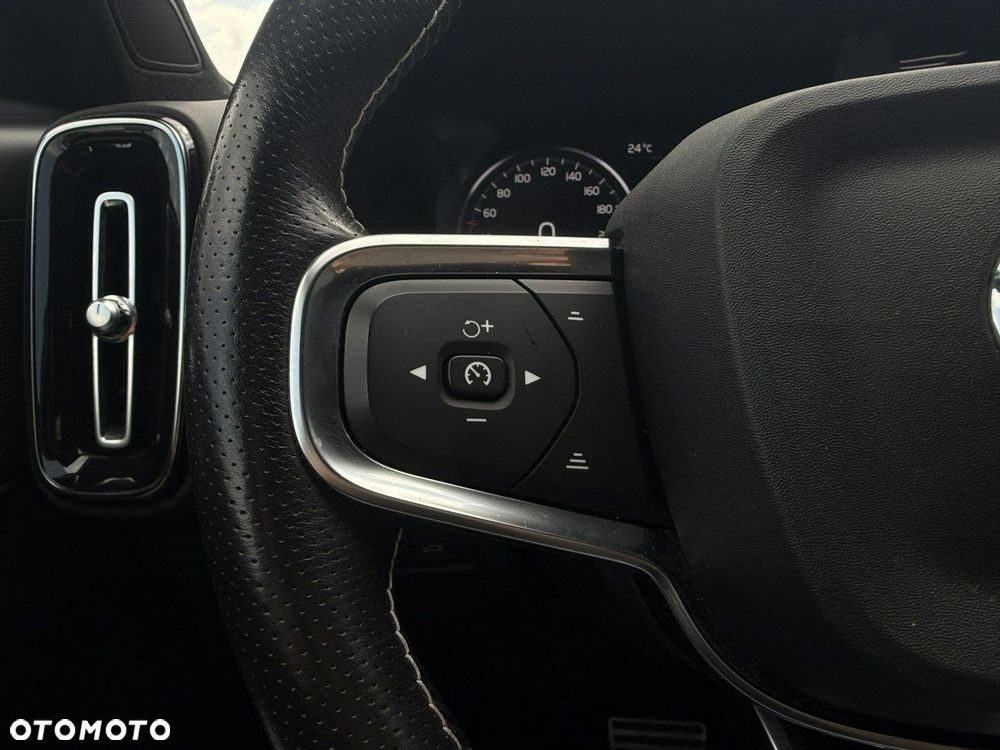 Volvo XC 40 T3 R-Design - 10