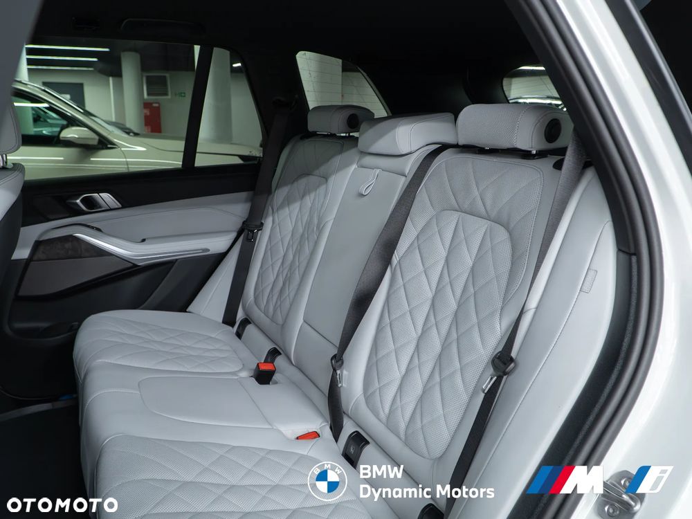 BMW X5 xDrive40i - 27