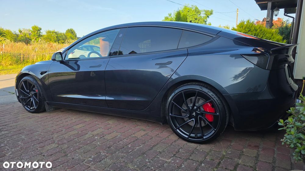 Tesla Model 3 Performance AWD - 20