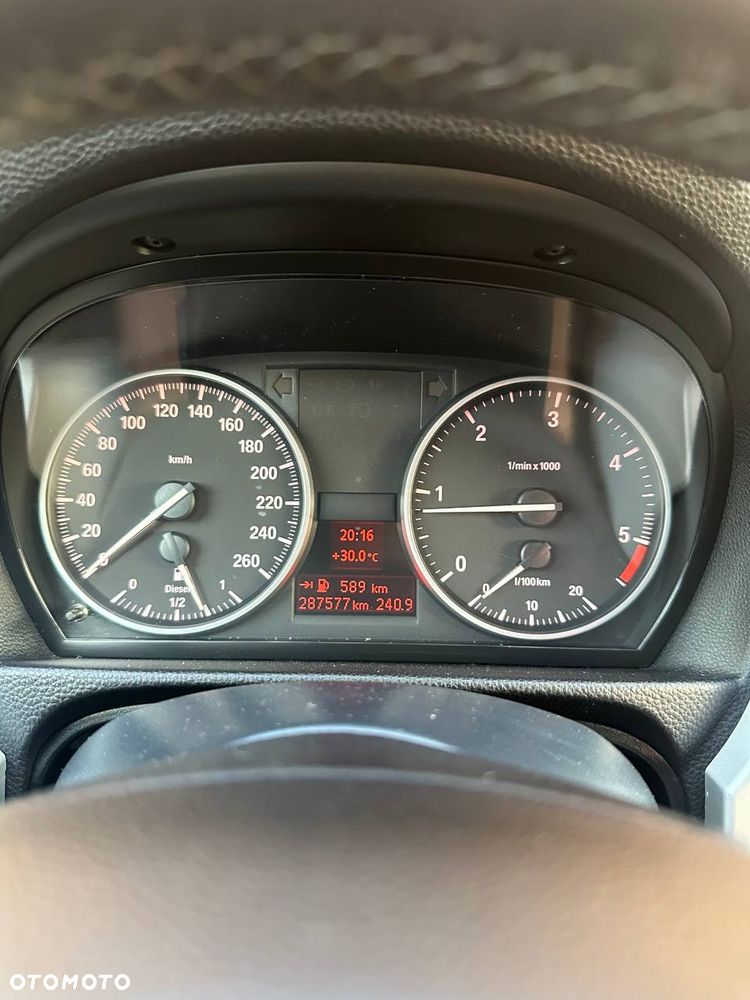 BMW Seria 3 320d - 12