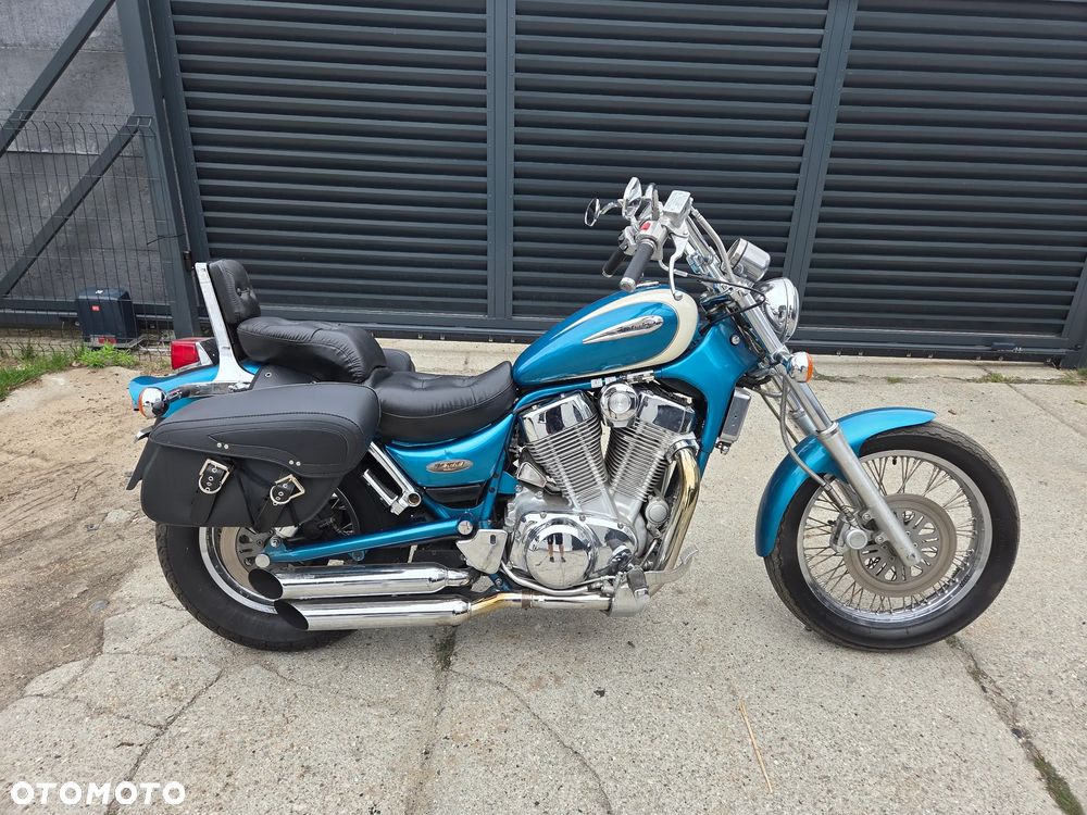 Suzuki Intruder - 2