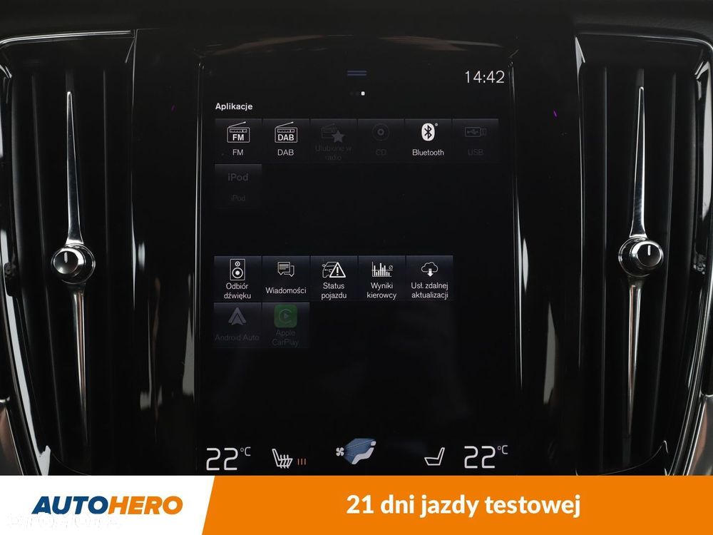 Volvo V90 Cross Country - 22