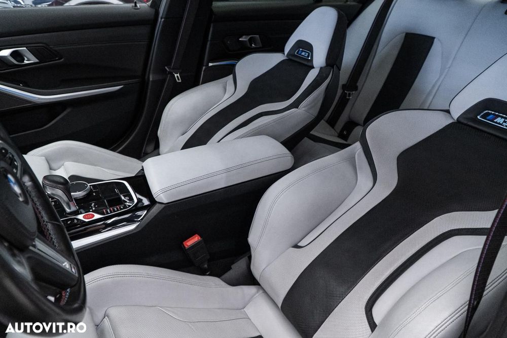 BMW M3 Competition xDrive AT - 17