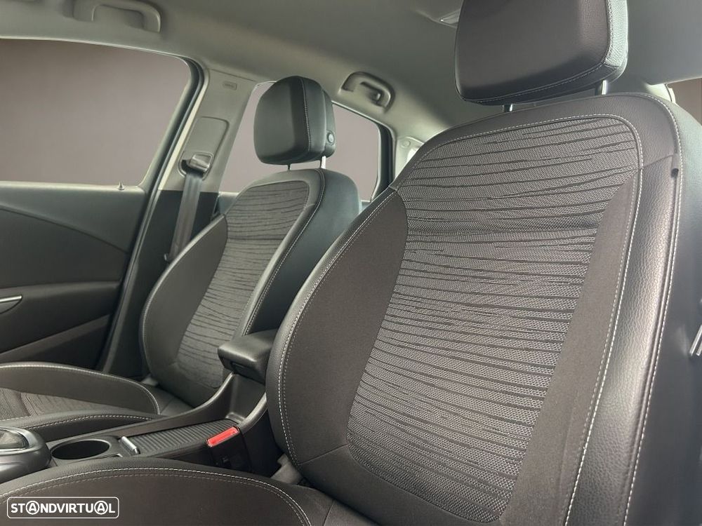 Opel Astra Sports Tourer - 9