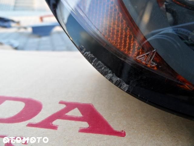 VOLVO S40 V50 2008 REFLEKTOR PRZÓD - 2