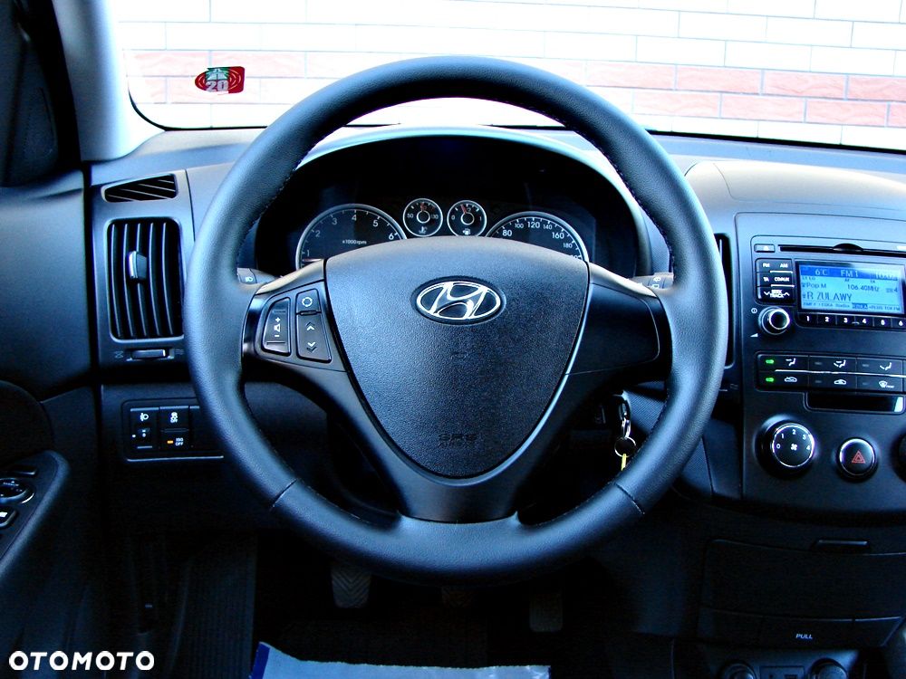 Hyundai i30 i30cw 1.4 blue Comfort - 25