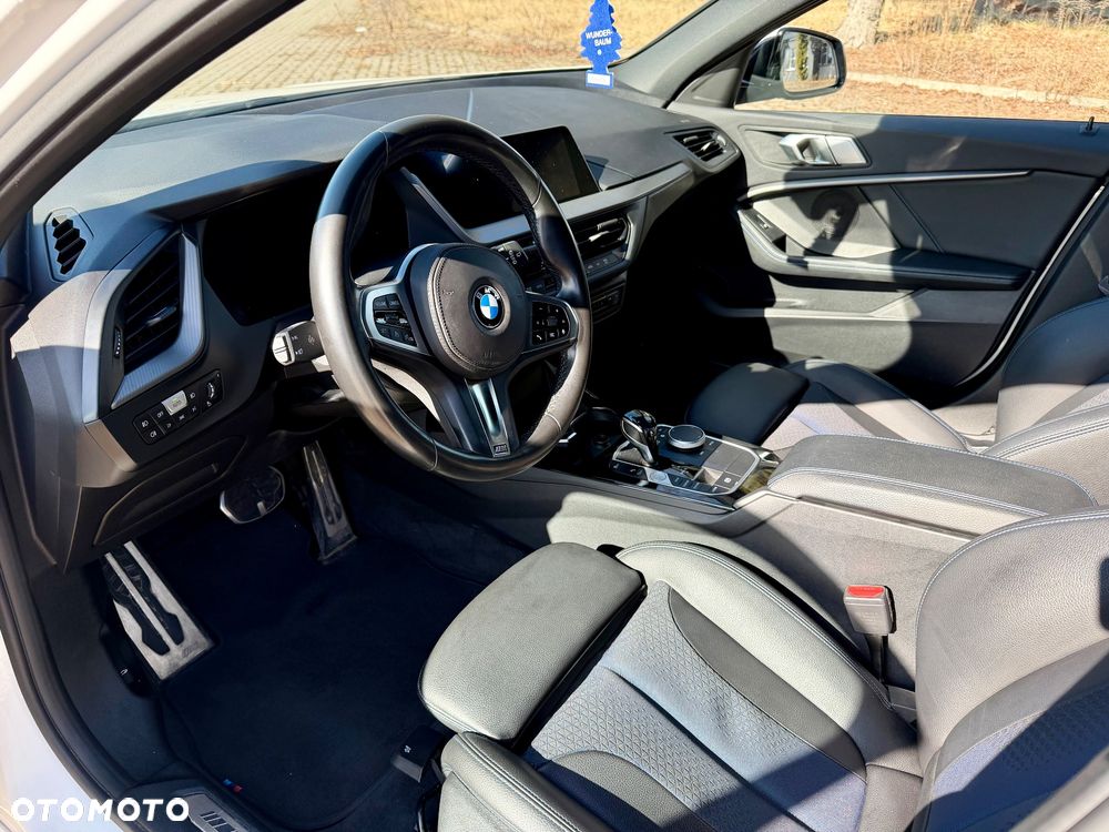 BMW Seria 1 118d Edition M Sport Shadow - 21