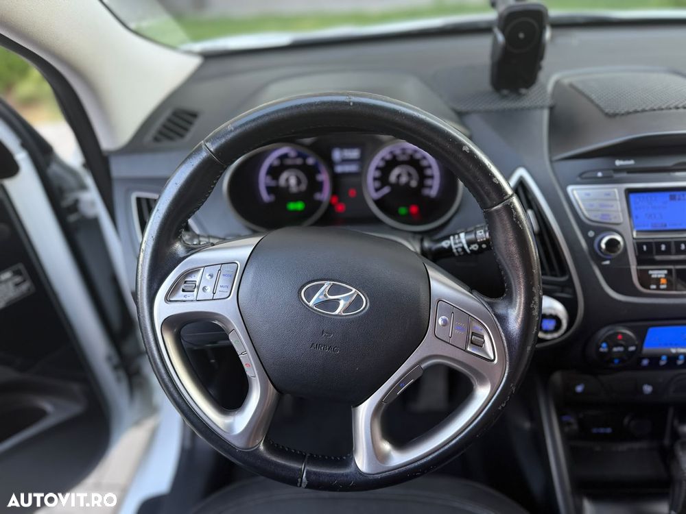 Hyundai ix35 - 30