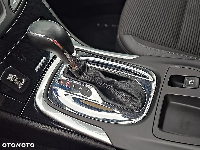 Opel Insignia - 19