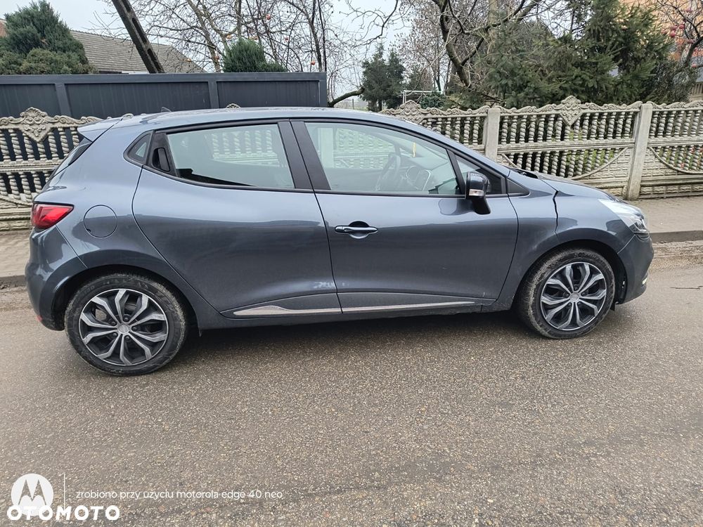 Renault Clio (Energy) TCe 90 Start & Stop INTENS - 9