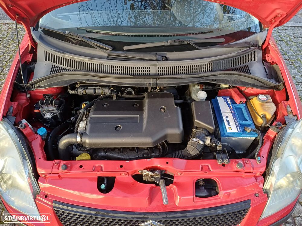 Suzuki Swift 1.3 DDiS GL - 41