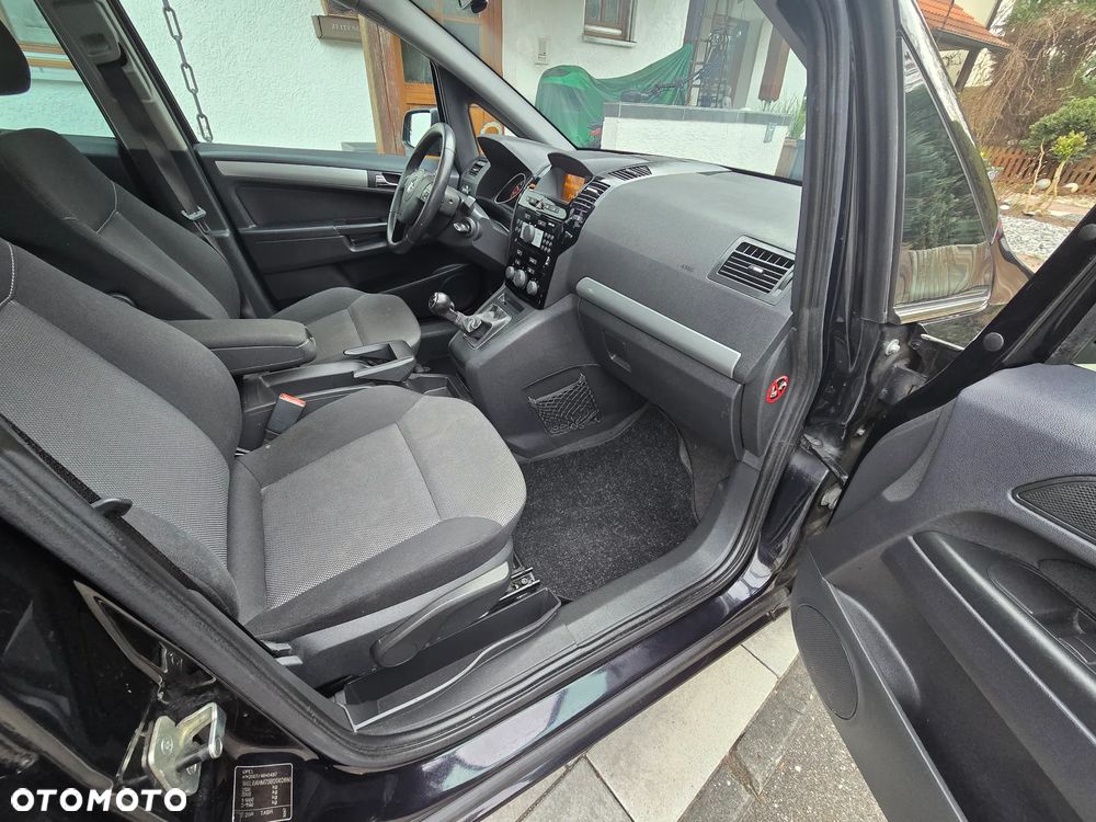 Opel Zafira 1.8 Innovation 110 Jahre - 13