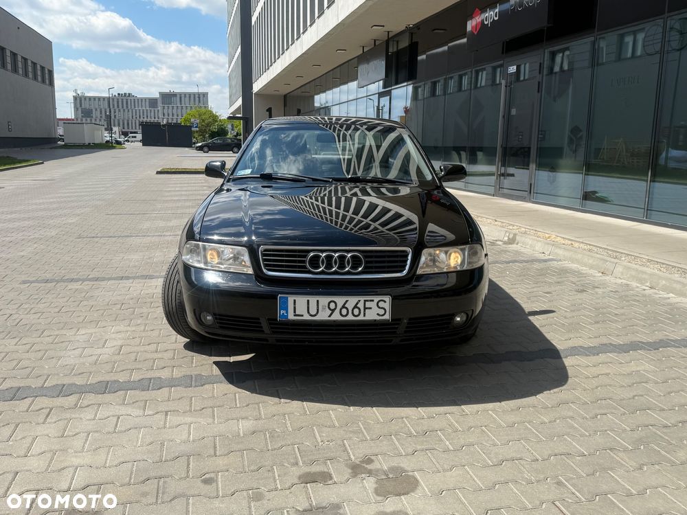 Audi A4 Limousine - 13
